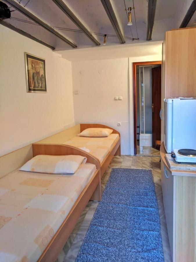 Apartments Evelyn Охрид Екстериор снимка