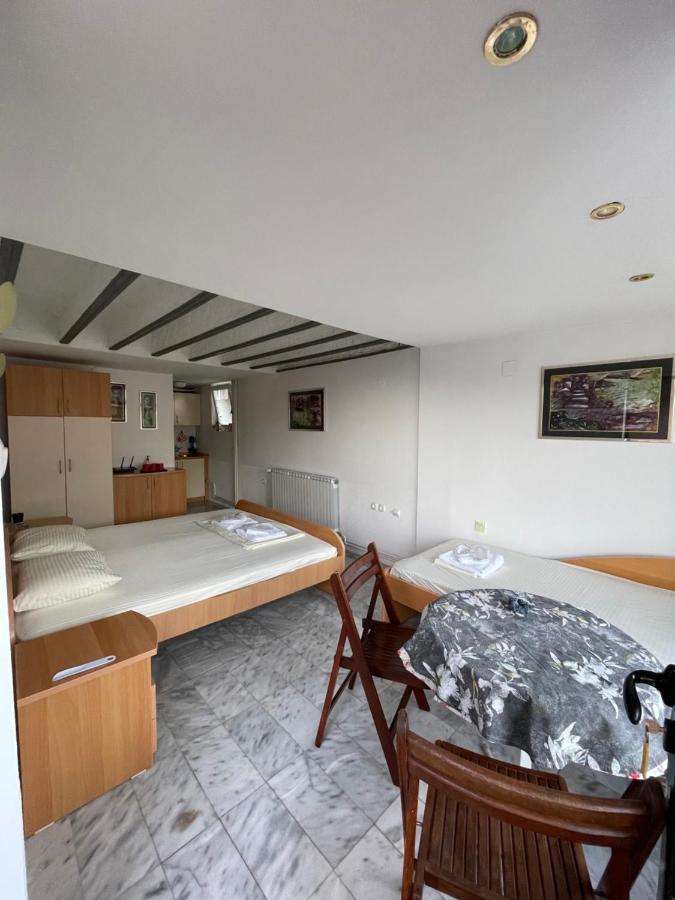 Apartments Evelyn Охрид Екстериор снимка
